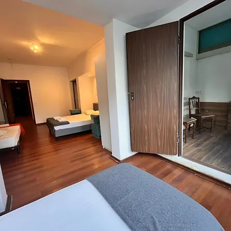 Hostel Castilho 63 &