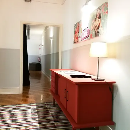 Albergue Castilho 63 & *
