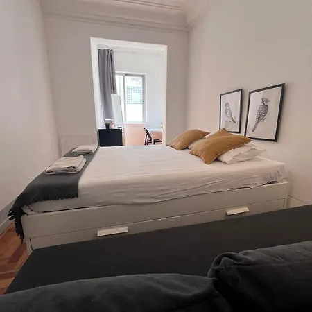 Hostel Castilho 63