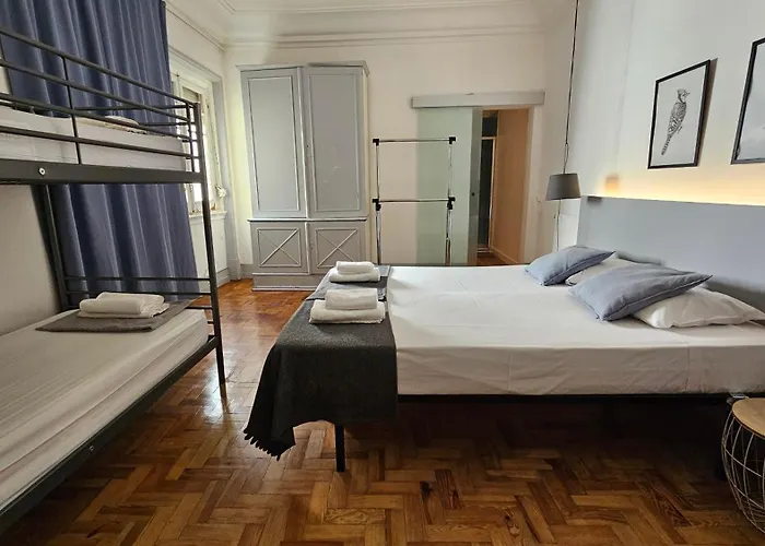 Albergue Castilho 63 & *