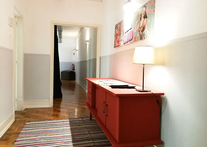 Albergue Castilho 63 & *